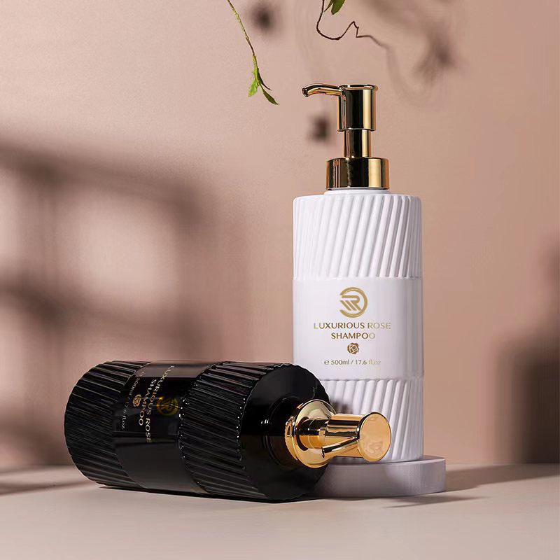 로션 사용을 위해 포장하는 친환경 500ml 플랫 숄더 샴푸 샤워 젤 병 화이트 블랙 스트라이프 프레스 플라스틱 펌프 유제 로션 사용을 위해 포장하는 친환경 500ml 플랫 숄더 샴푸 샤워 젤 병 화이트 블랙 스트라이프 프레스 플라스틱 펌프 유제