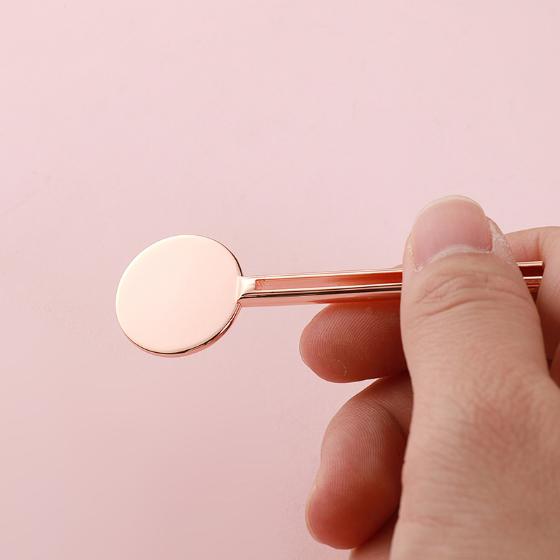 화장품 회전 키 모양 튜브 압착기 롤링 치약 튜브 압착기 키 스탠드 디스펜서 금속 튜브 압착기 화장품 회전 키 모양 튜브 압착기 롤링 치약 튜브 압착기 키 스탠드 디스펜서 금속 튜브 압착기