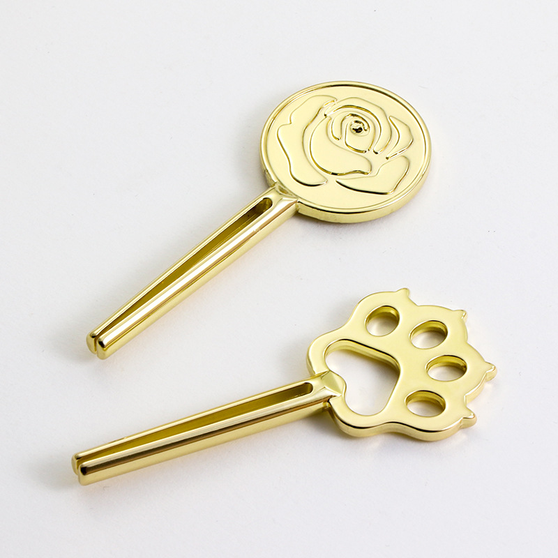 고양이 사료용 고양이 발 모양의 아연 합금 튜브 압착기의 독특한 디자인 고양이 사료용 고양이 발 모양의 아연 합금 튜브 압착기의 독특한 디자인